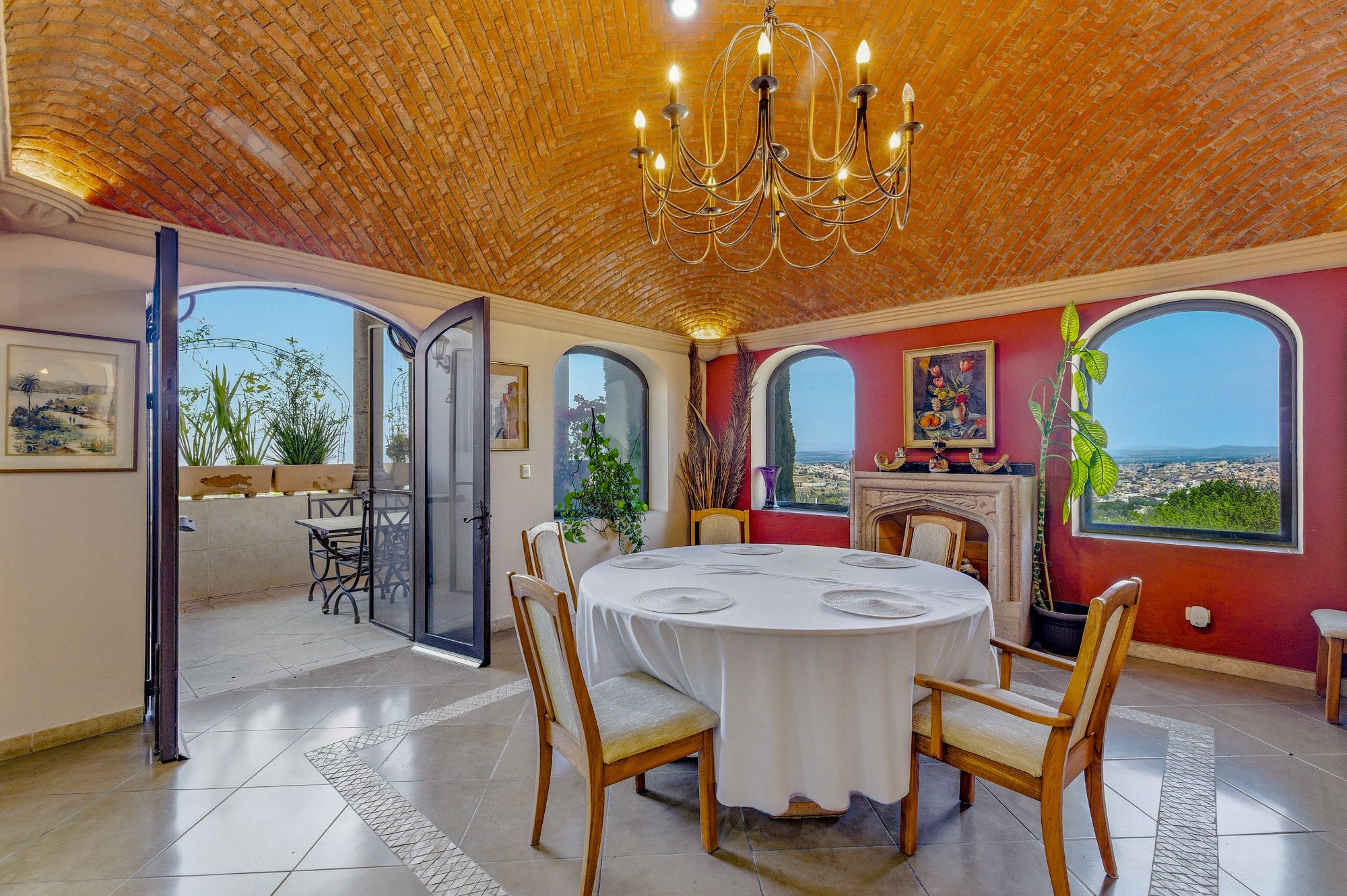 Casa Arie - Casa de 5 recámaras en venta en Caracol, San Miguel de Allende