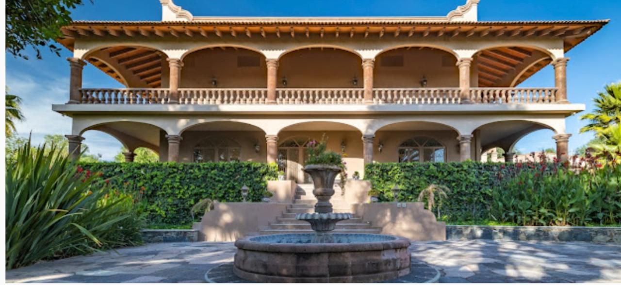 CASA LAS PALMAS - Casa de 7 recámaras en venta en La Cieneguita, San Miguel de Allende