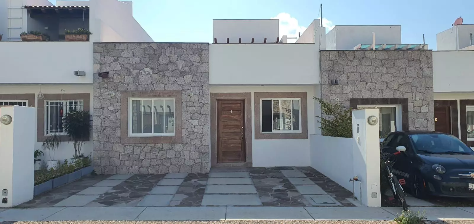 CLAVEL. RESIDENCIAL SAN ANGEL - Casa de 2 recámaras en venta en La Parroquía, San Miguel de Allende