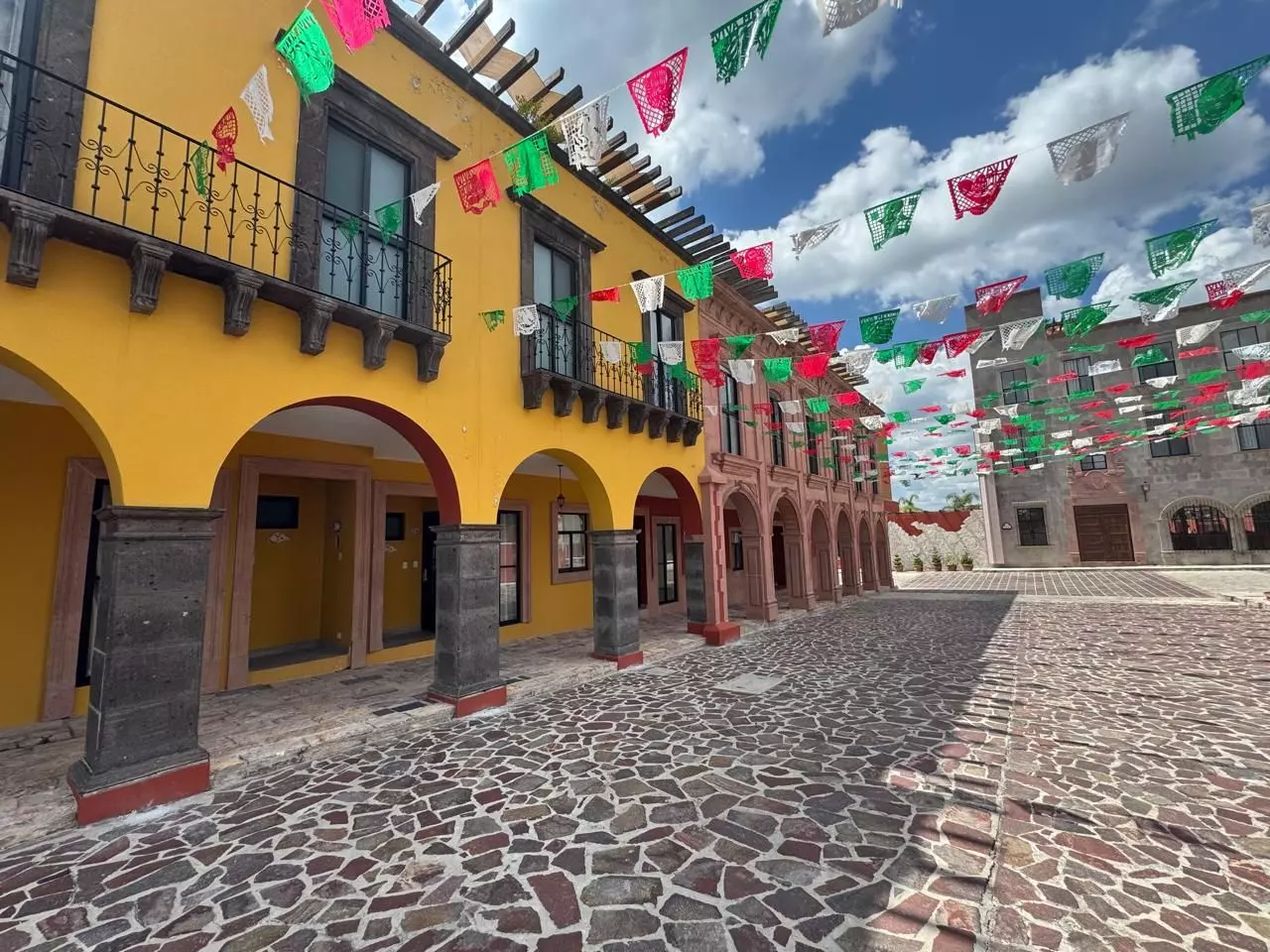 TOWN HOUSE SERENA - Casa de 2 recámaras en venta en Villa de los Frailes, San Miguel de Allende