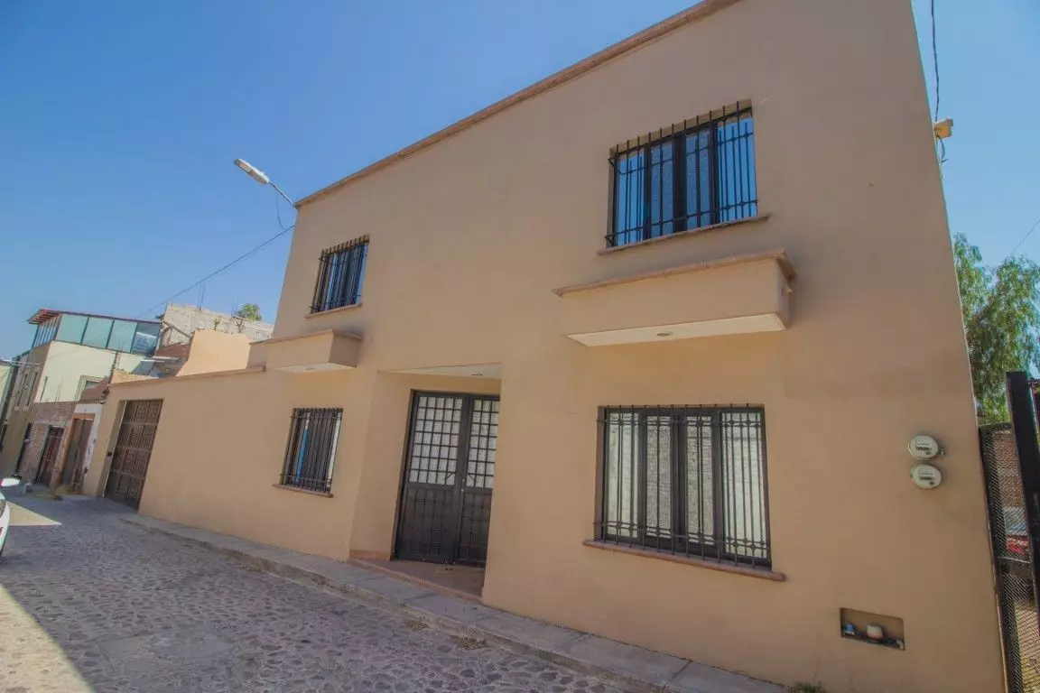 1951 Centro, Barrio La Palmita House for Sale - Casa de 8 recámaras en venta en Centro, San Miguel de Allende