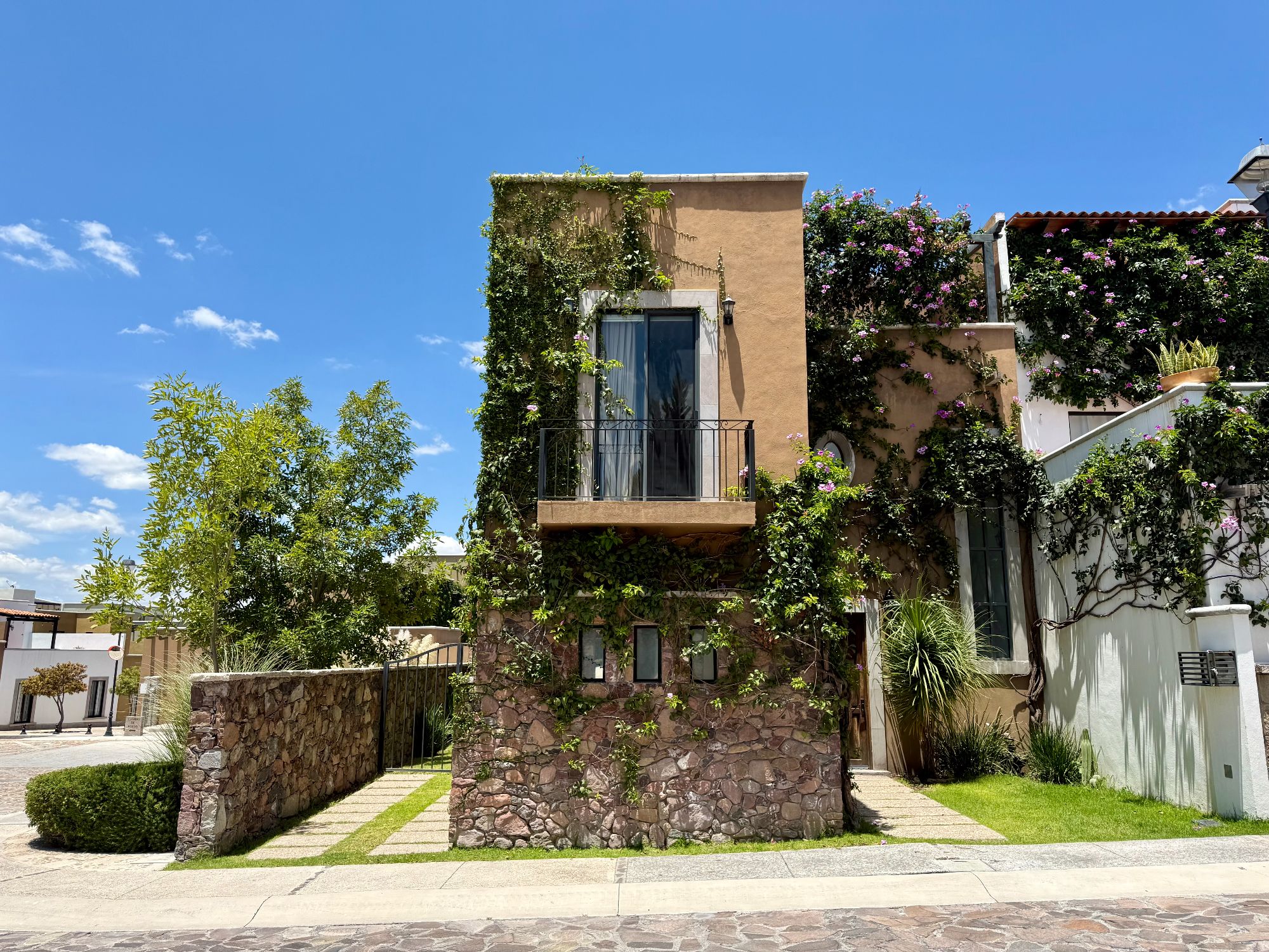 SR15 TIERRADENTRO - Casa de 4 recámaras en venta en Tierradentro, San Miguel de Allende