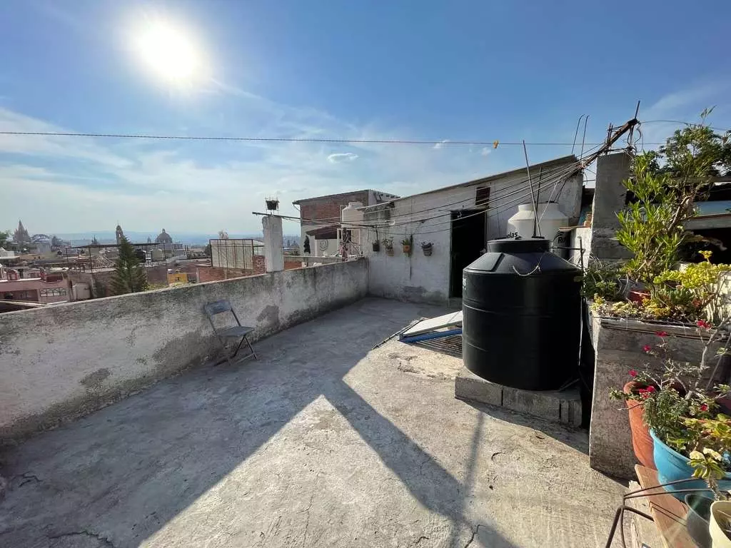 7501 Callejon Del Beso Fixer Upper. - Casa de 6 recámaras en venta en Centro, San Miguel de Allende