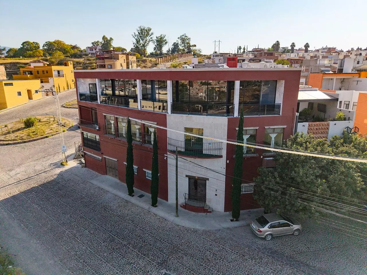 Edificio Comercial Las Brisas - Propiedad comercial en Las Brisas, San Miguel de Allende