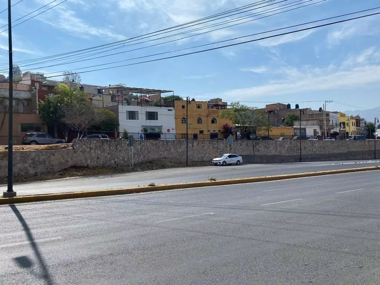 Edificio Comercial Olimpo 21 - Propiedad comercial en Olimpo, San Miguel de Allende