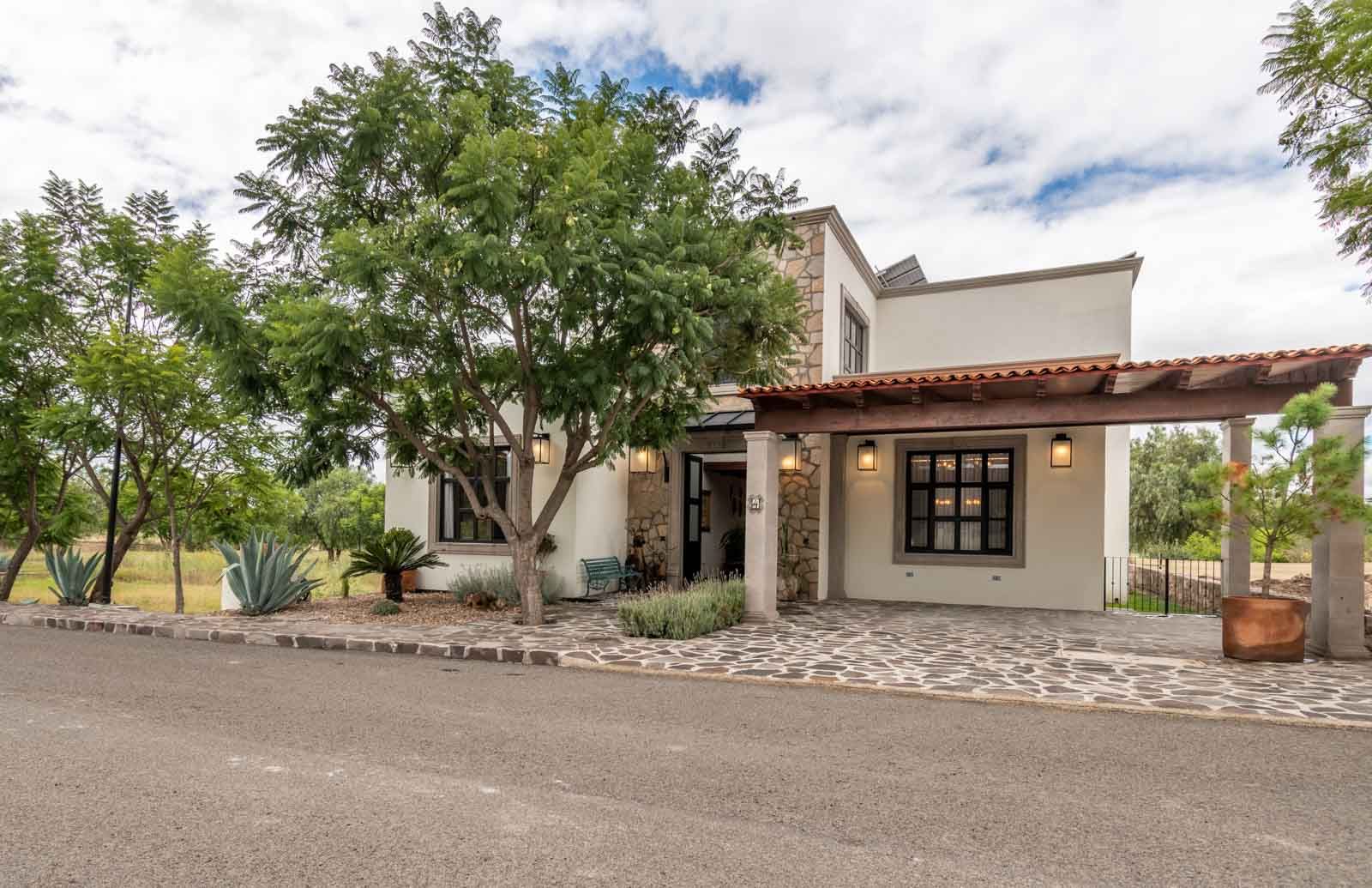 Casa Caterina - Casa de 3 recámaras en venta en Las Campanas, San Miguel de Allende
