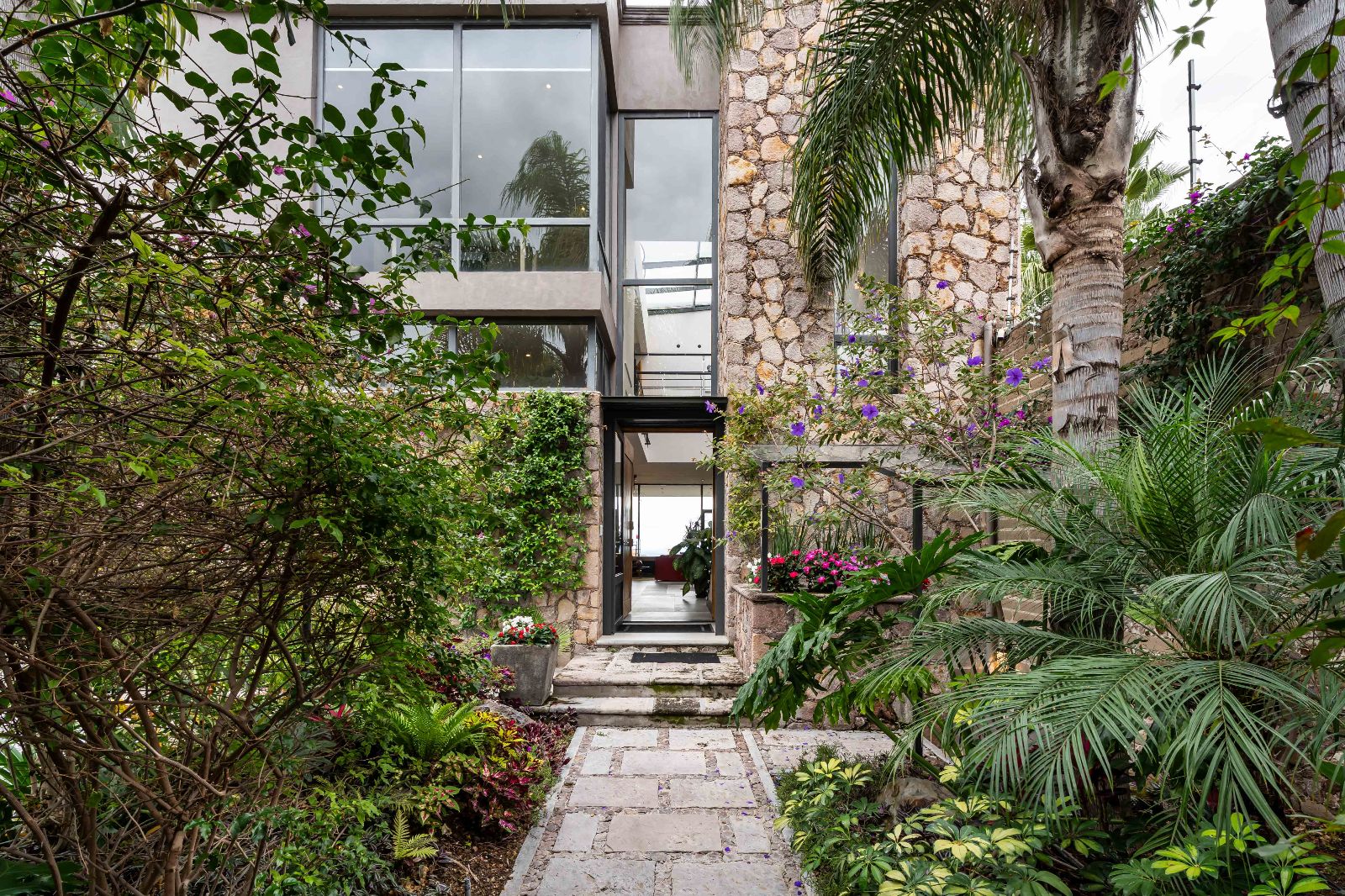 Casa Iluminada - Casa de 4 recámaras en venta en Balcones, San Miguel de Allende