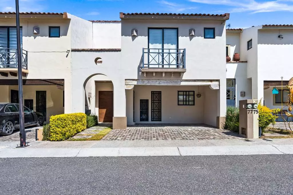 Casa Oscar - Casa de 3 recámaras en venta en Zirándaro, San Miguel de Allende