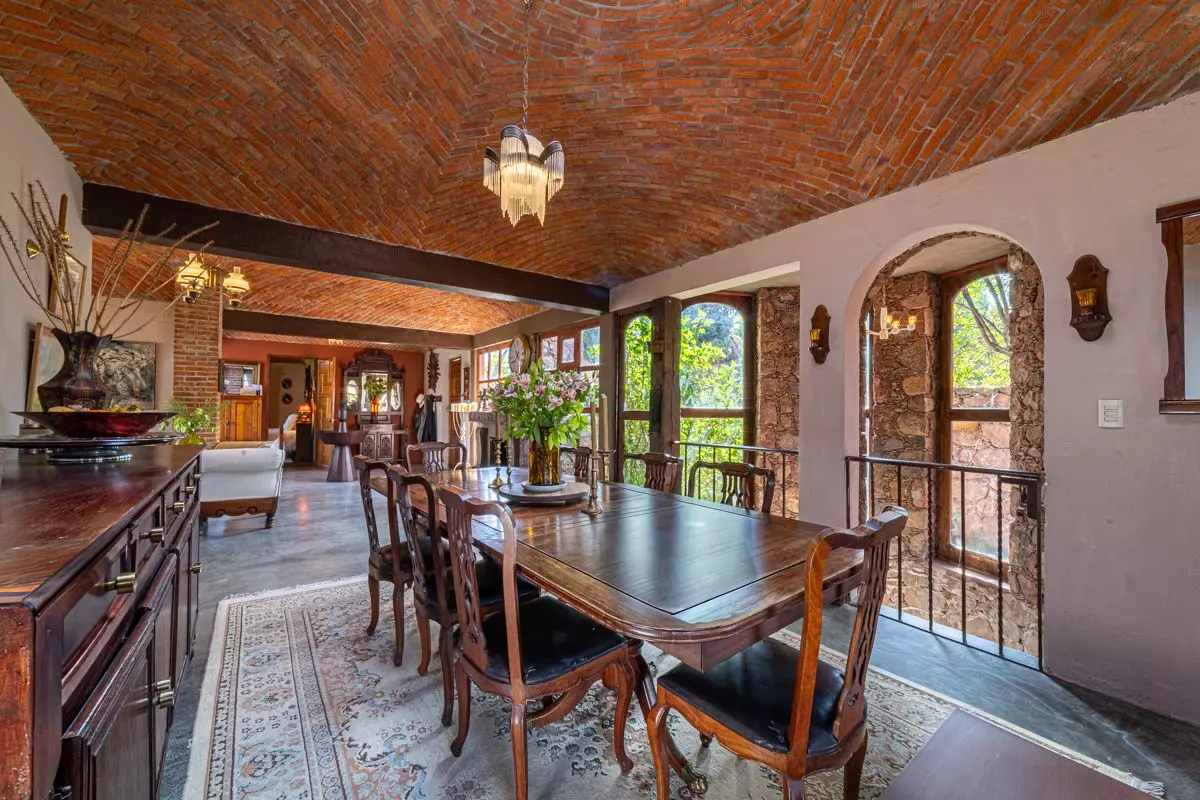 Casa Joya - Casa de 3 recámaras en venta en Villa de los Frailes, San Miguel de Allende